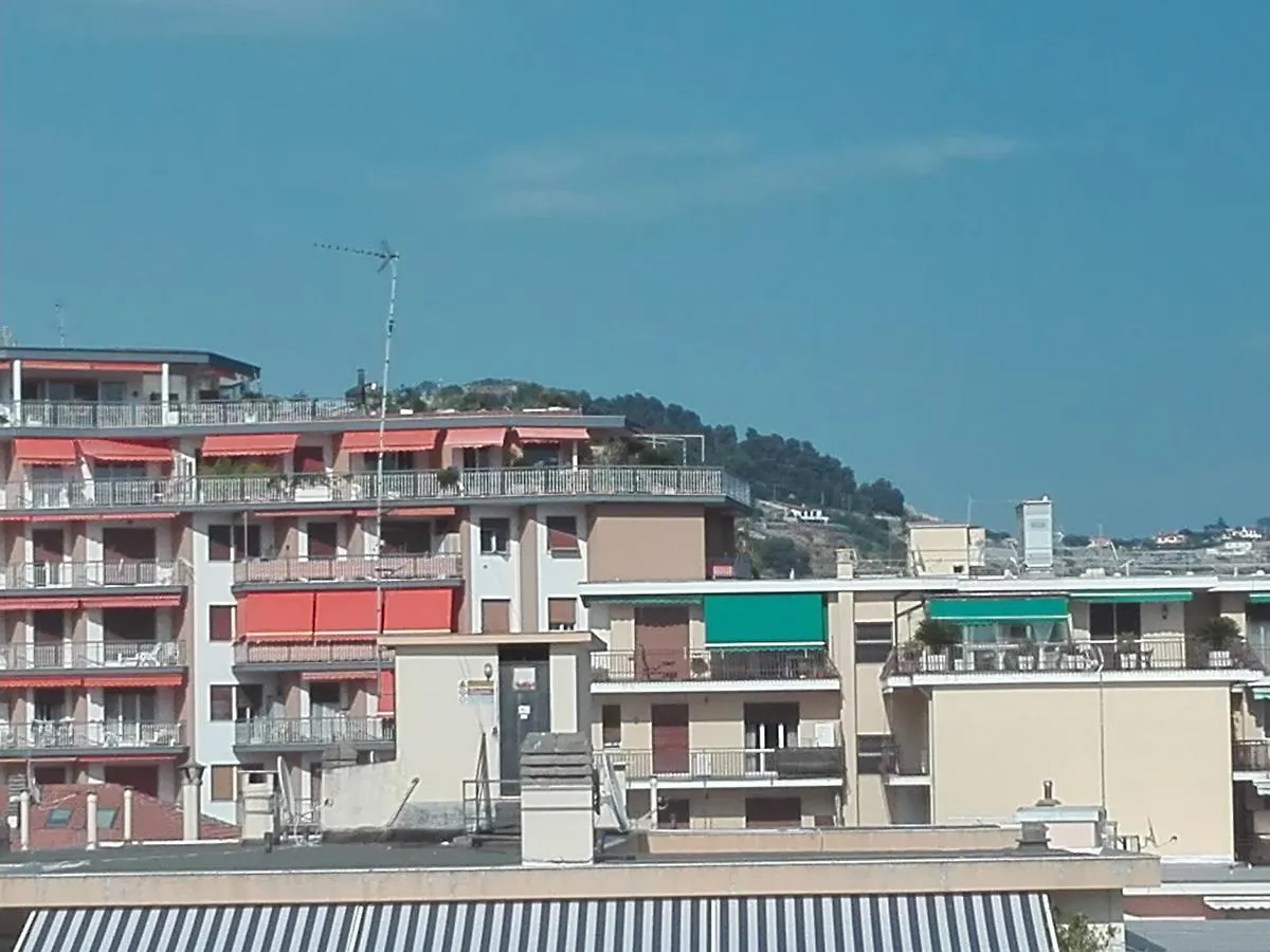 A 2 Passi Dal Mare Apartment Sanremo 0*,